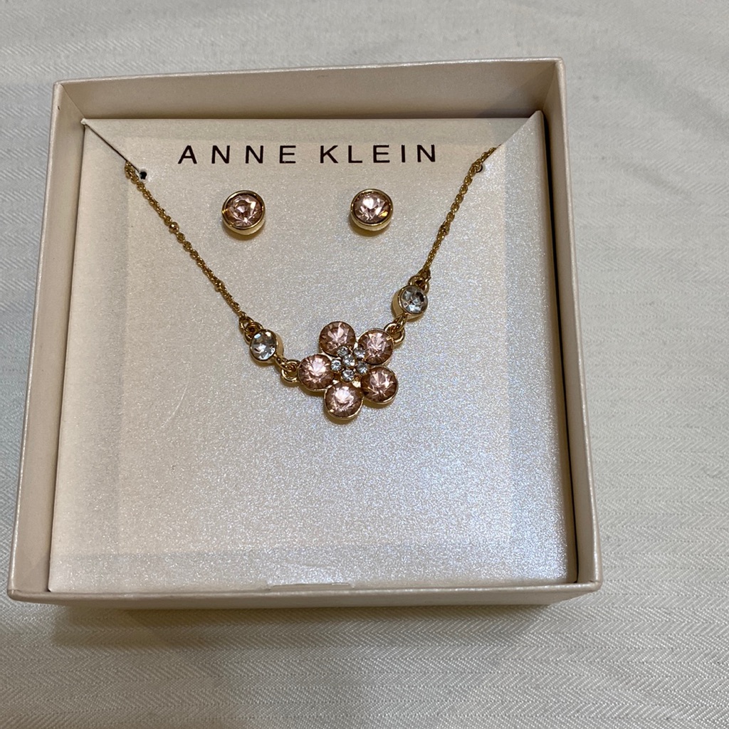 Flower Necklace And Earring Set 15$